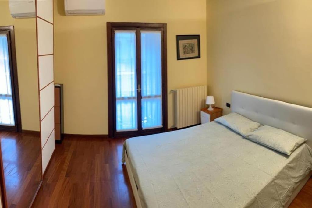 Apartment Center Of Milan Exterior photo